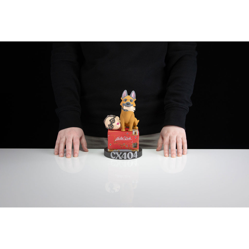 Product image Fallout Vinyl Figure CX404 & Wilzig (Head) Stylized 20 cm