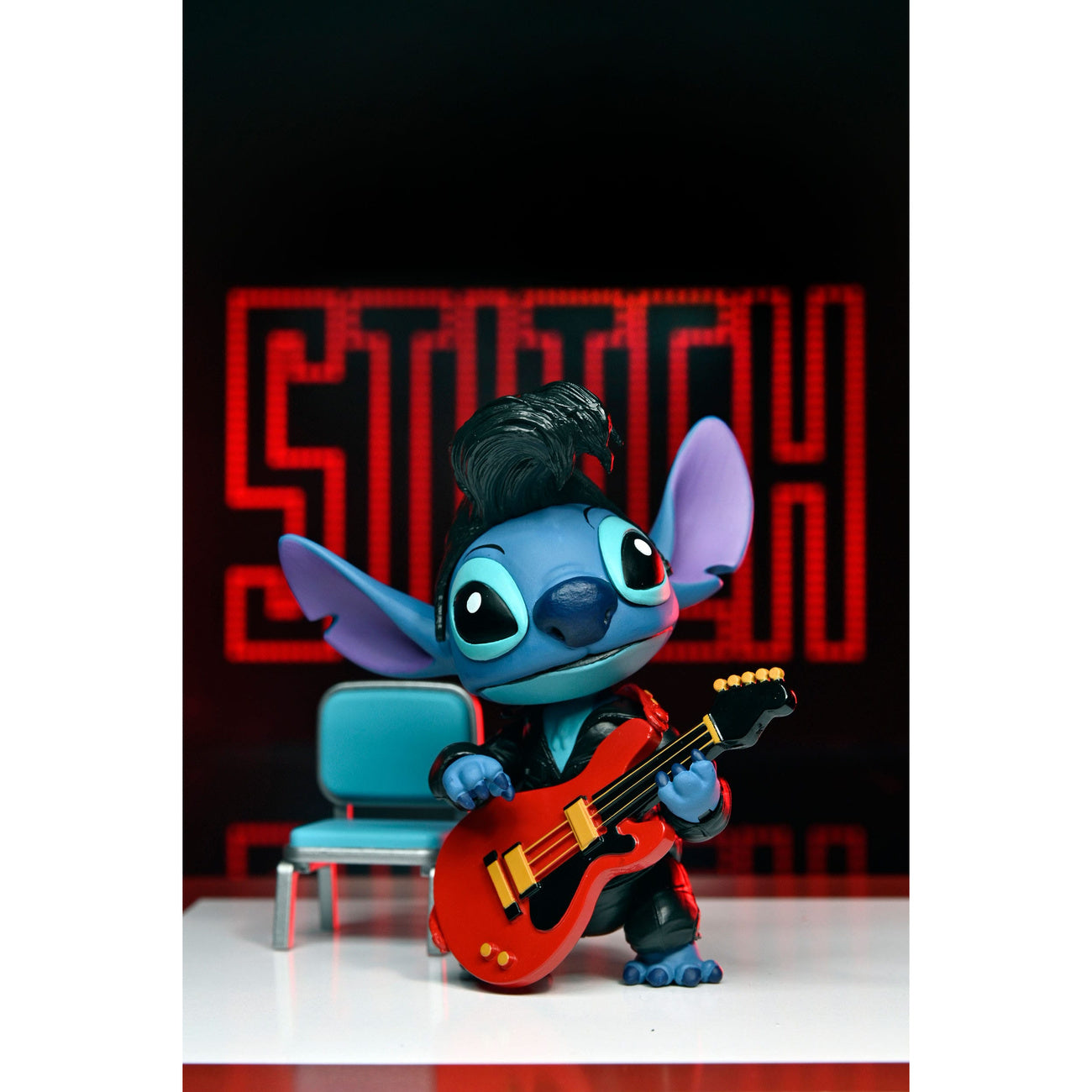Product image Lilo & Stitch Action Figure Ultimate Singer Elvis Stitch 7 cm