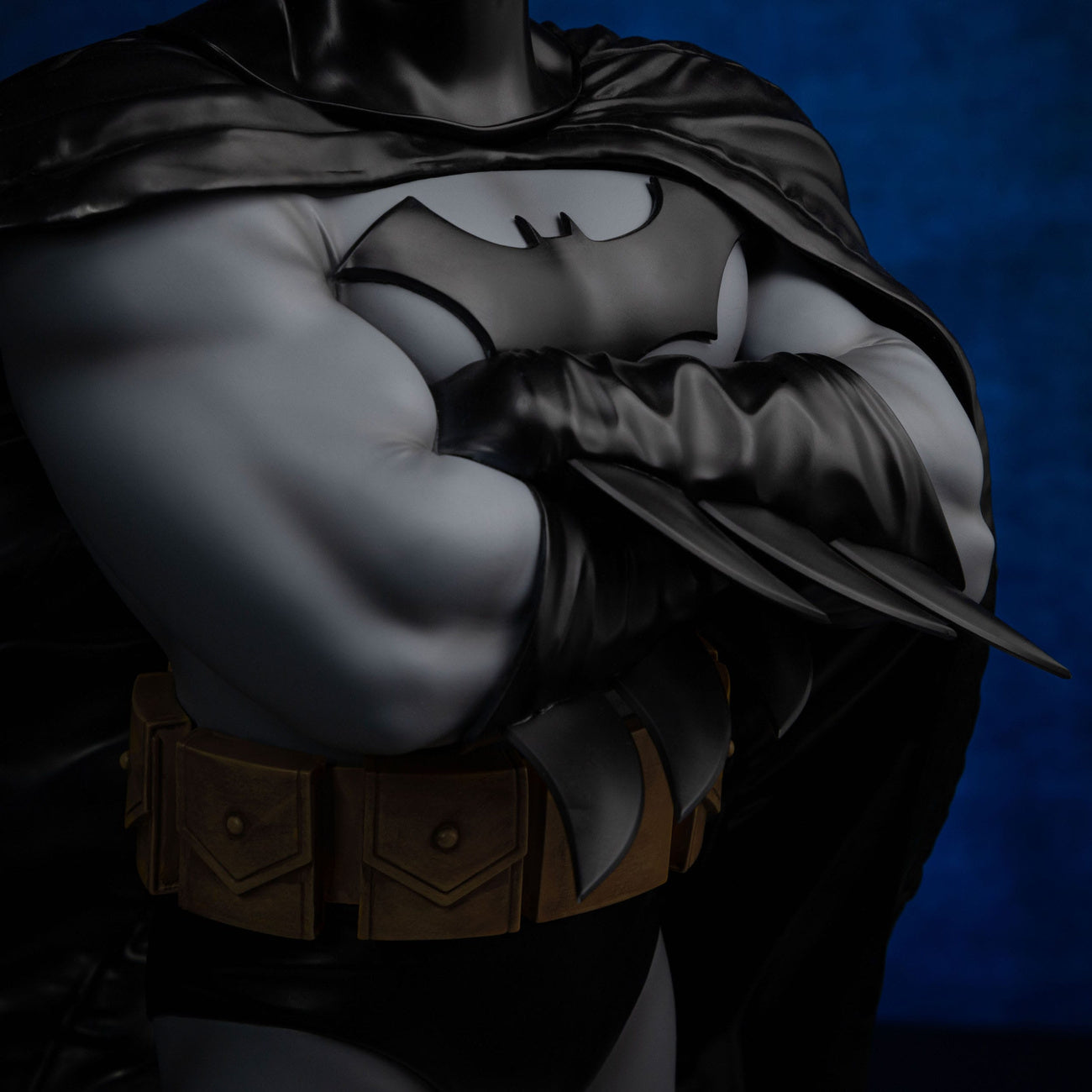 Product image DC Comics Legacy Replica Statue 1/4 Batman DC Trinity 60 cm